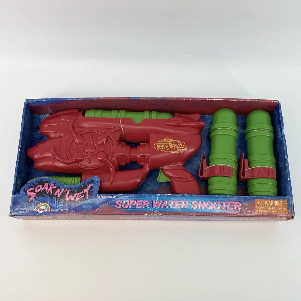 Rare New In Box Soak N' Wet Super Shooters Super Water Shooter Agglo Made n 2010